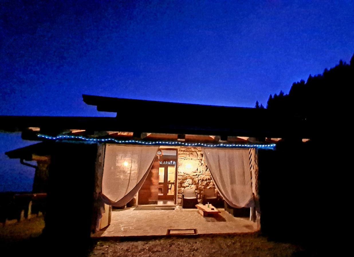 Chalet Chapeau Rar Castel Condino Exteriér fotografie